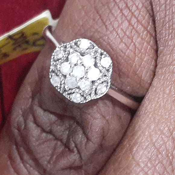 10K WHITE GOLD DIAMOND CLUSTER RING NWT 30PTS